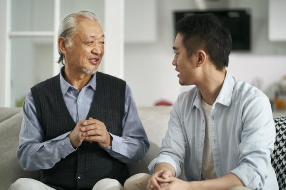 陪老年父亲看男科,家人怎么沟通