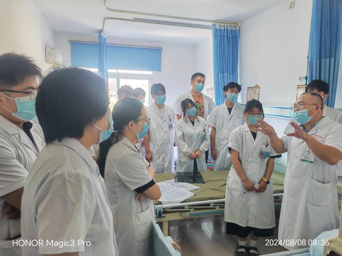 教学医院检查可以有实习生在场吗
